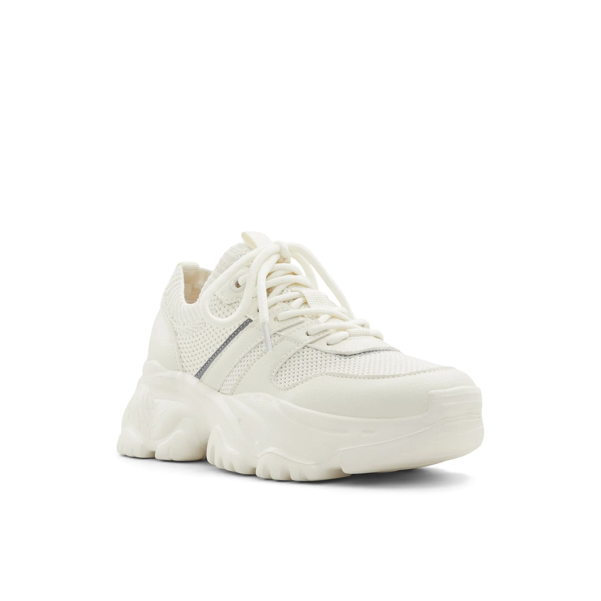 Symone / Sneakers