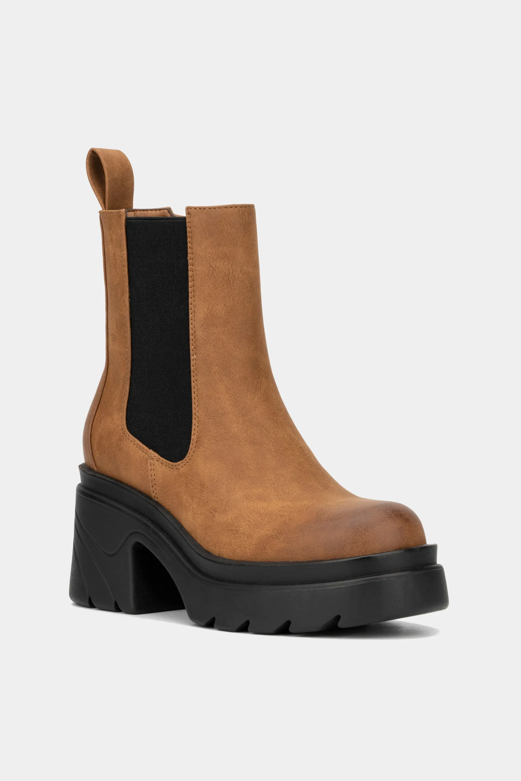 Tessa Chelsea Boots