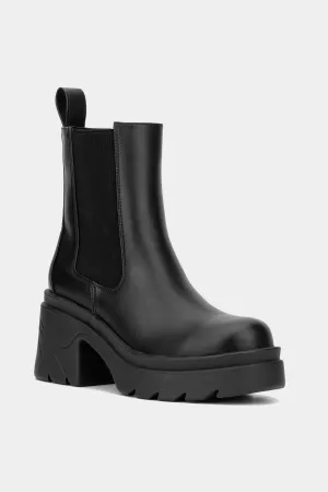 Tessa Chelsea Boots