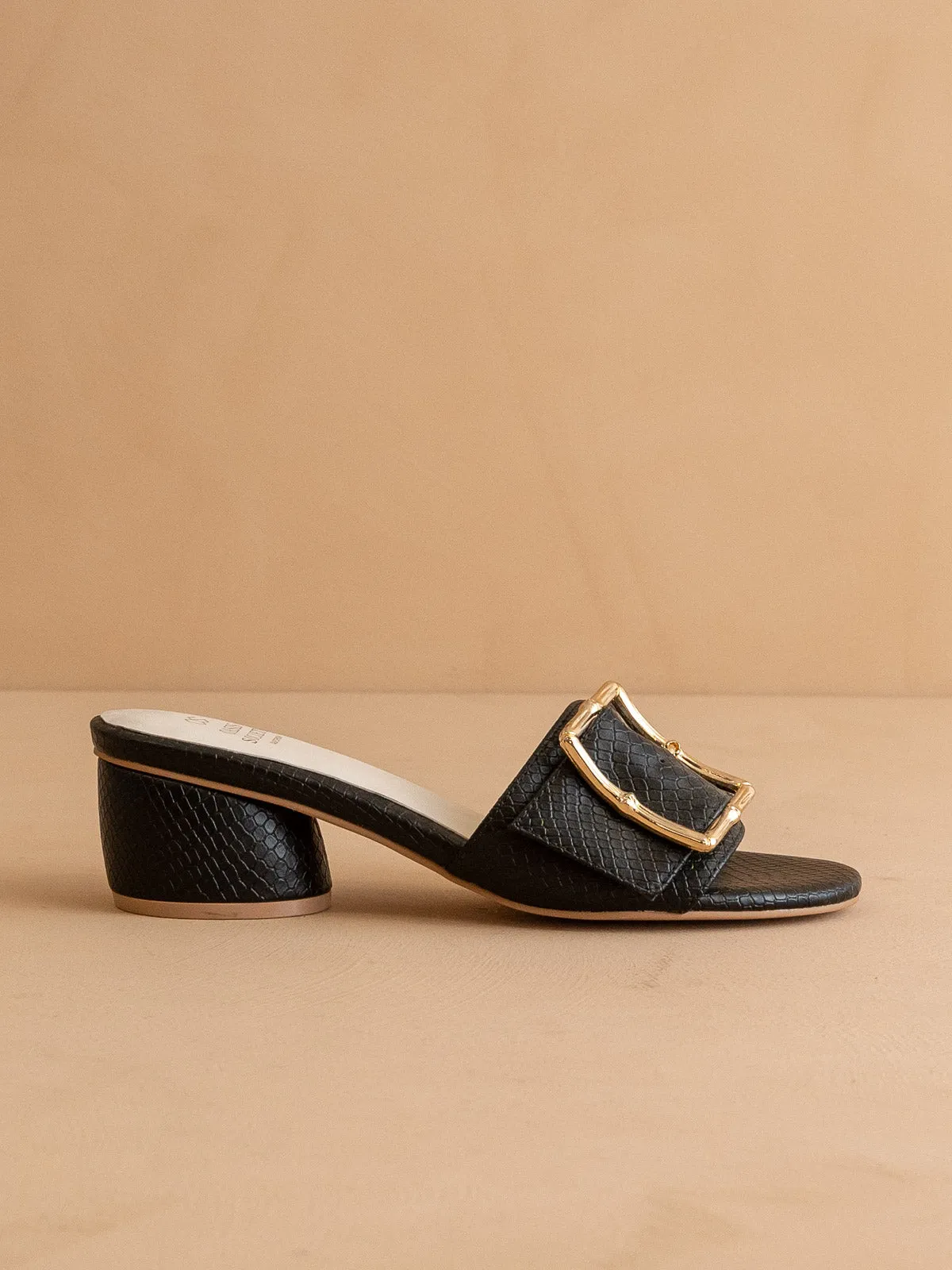 The Tucson | Black Low Heel with Bamboo Buckle