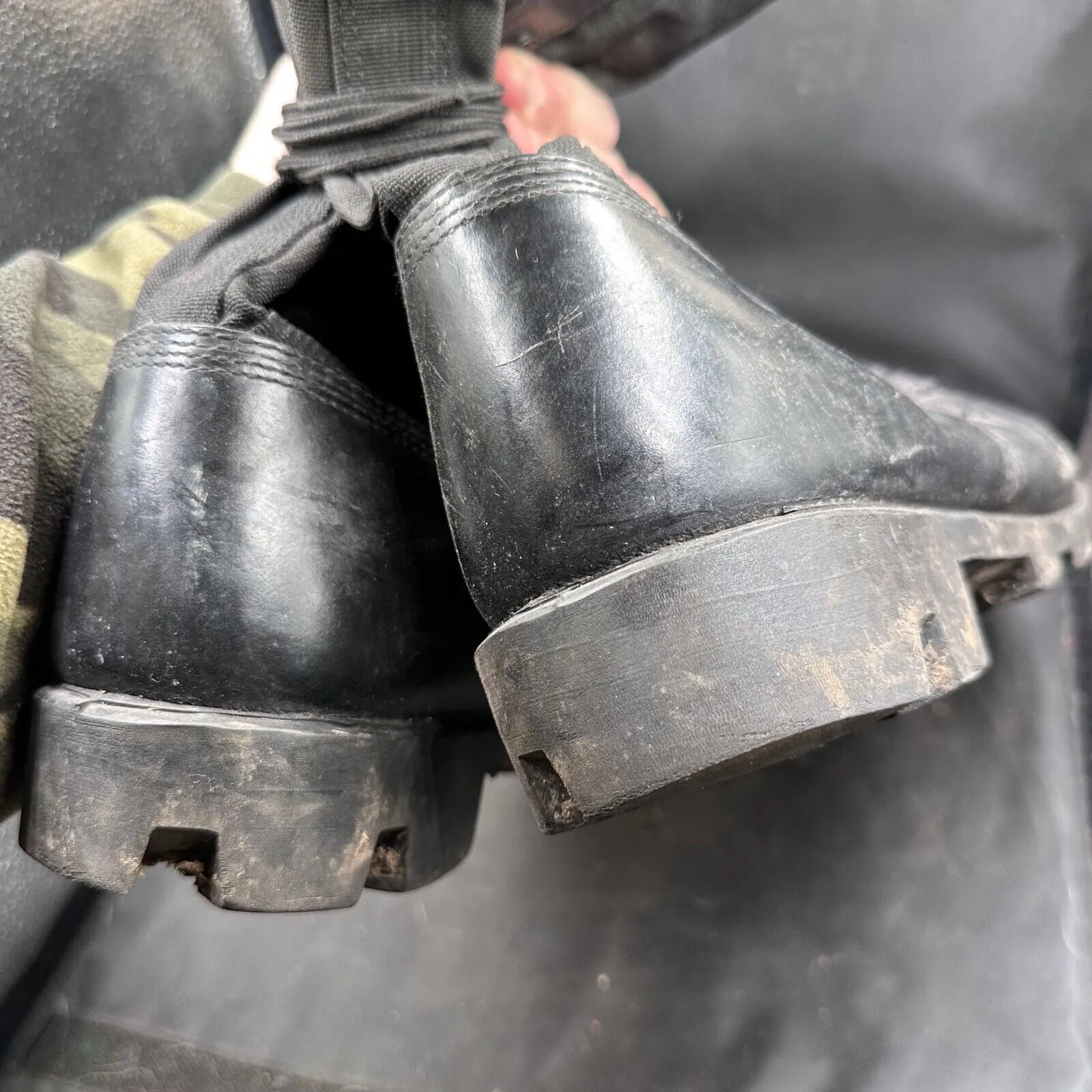 US Army Black Leather Duty Combat Bike Boots Wellco - Size EU 42 UK 9.5 US 10