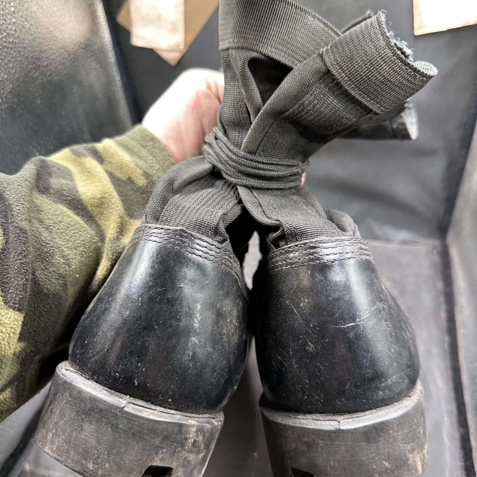 US Army Black Leather Duty Combat Bike Boots Wellco - Size EU 42 UK 9.5 US 10
