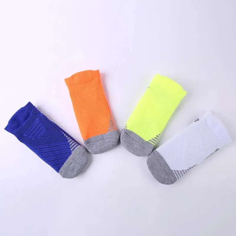 Versatile Sport Socks: Ideal for Various Activities and Seasons