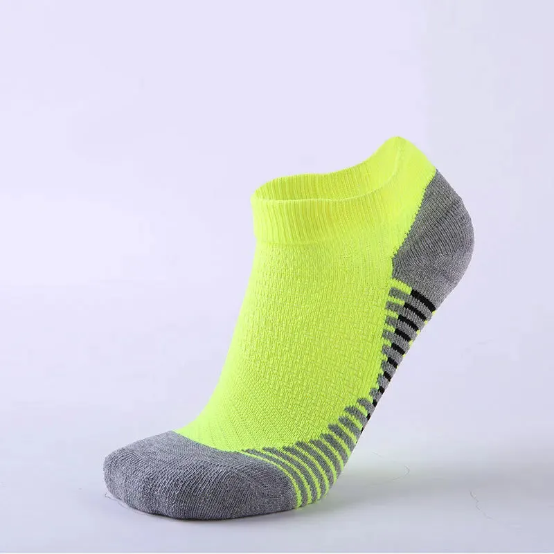 Versatile Sport Socks: Ideal for Various Activities and Seasons