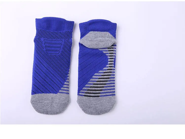 Versatile Sport Socks: Ideal for Various Activities and Seasons