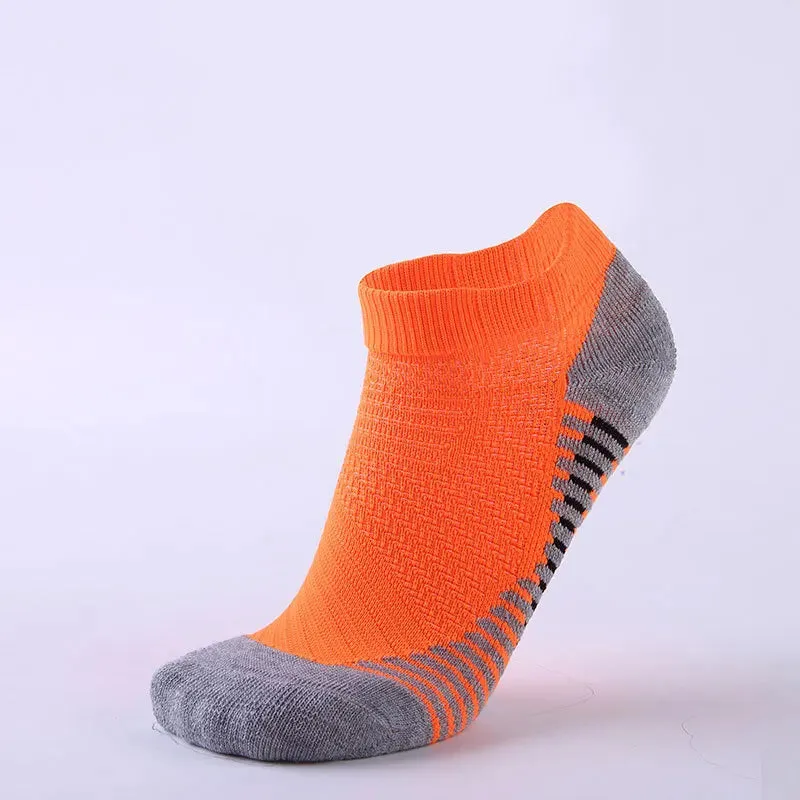 Versatile Sport Socks: Ideal for Various Activities and Seasons